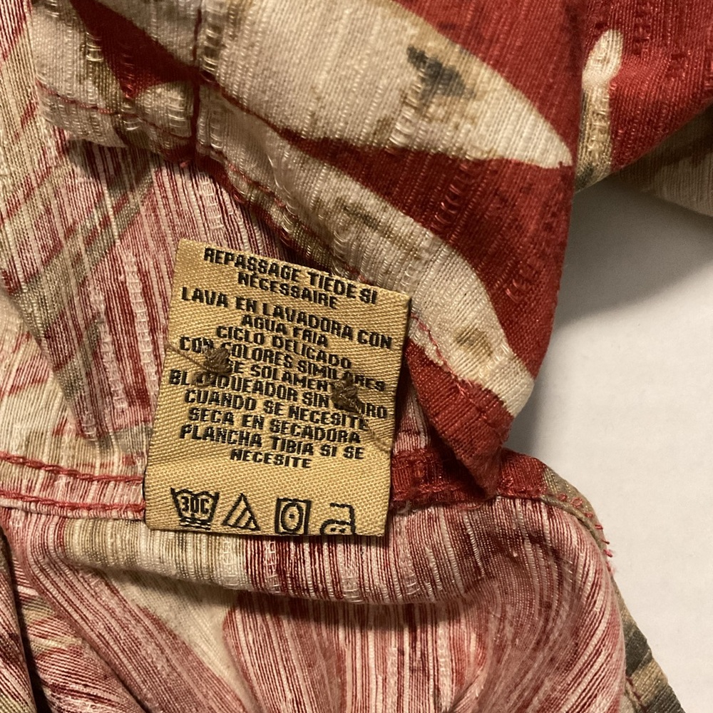 Havana Jack’s Cafe Men’s Red Floral Hawaiian Silk Shirt Red Resortwear - Picture 7 of 7